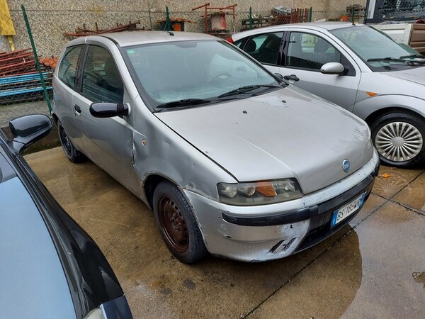 6#5704 Automobile Fiat Punto in vendita - foto 1