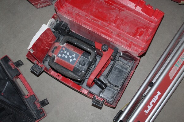 20#5709 Laser e demolitore Hilti in vendita - foto 1