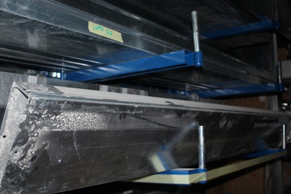 22#5709 Scaffalature e materiale elettrico in vendita - foto 6