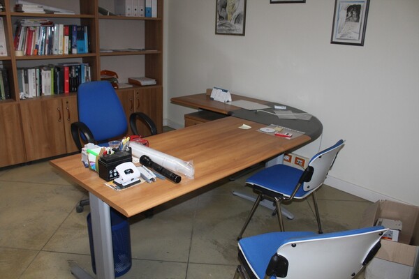 3#5709 Arredamento e attrezzatura da ufficio in vendita - foto 3