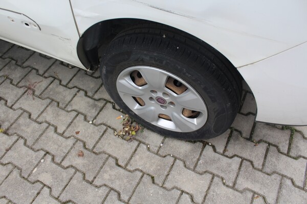 34#5709 Autocarro Fiat Doblò in vendita - foto 8