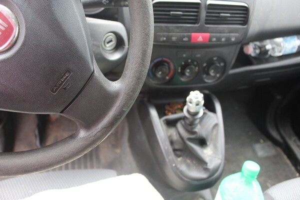 34#5709 Autocarro Fiat Doblò in vendita - foto 16