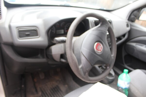 34#5709 Autocarro Fiat Doblò in vendita - foto 18