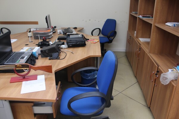 4#5709 Arredamento e attrezzatura da ufficio in vendita - foto 4