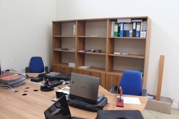 4#5709 Arredamento e attrezzatura da ufficio in vendita - foto 7