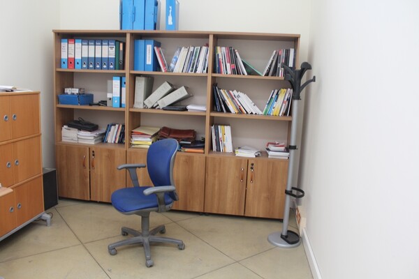 5#5709 Arredamento e attrezzatura da ufficio in vendita - foto 4