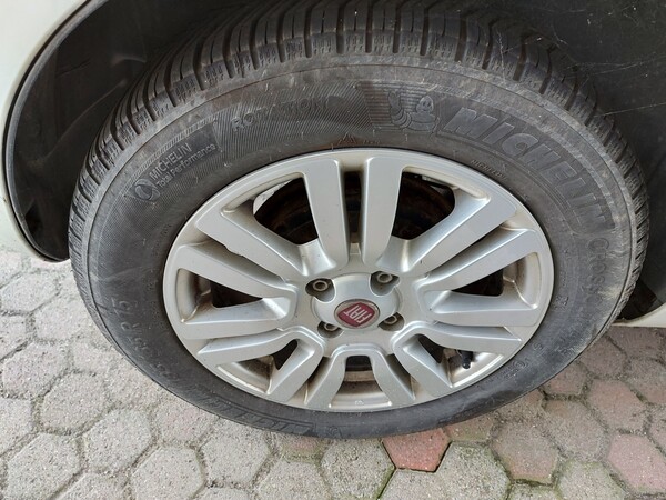 19#5715 Autovettura Fiat Punto in vendita - foto 6