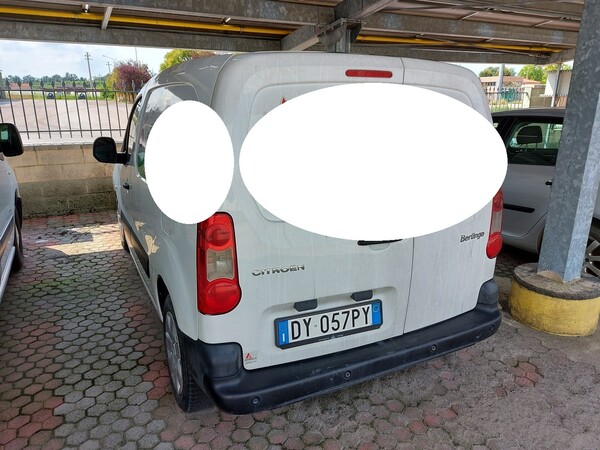 22#5715 Furgone Citroen Berlingo in vendita - foto 2