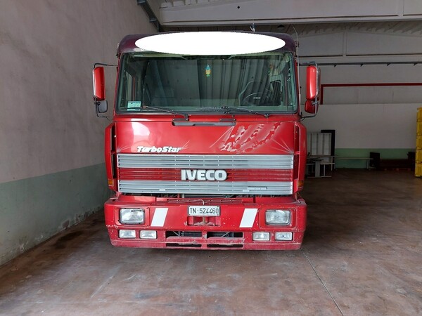 26#5715 Autocarro Iveco in vendita - foto 2