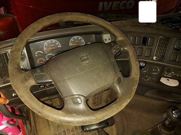 28#5715 Trattore stradale Volvo in vendita - foto 12