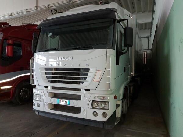 42#5715 Trattore stradale Iveco in vendita - foto 3