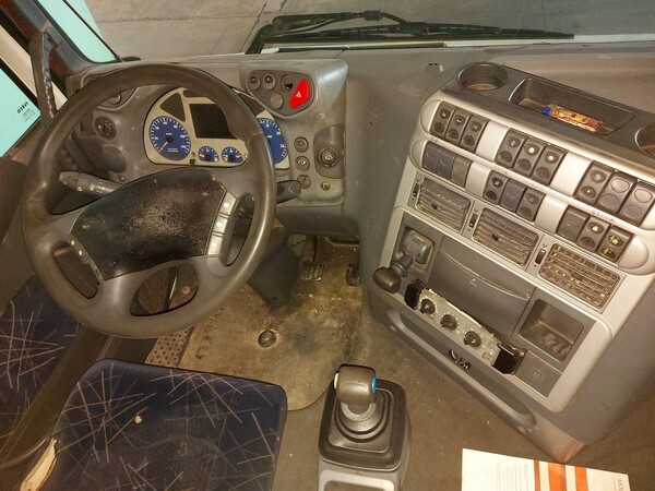 42#5715 Trattore stradale Iveco in vendita - foto 13