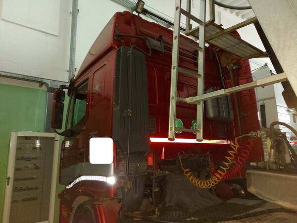 Autocarri in vendita