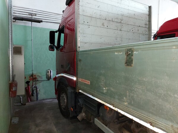 49#5715 Autocarro Volvo in vendita - foto 4