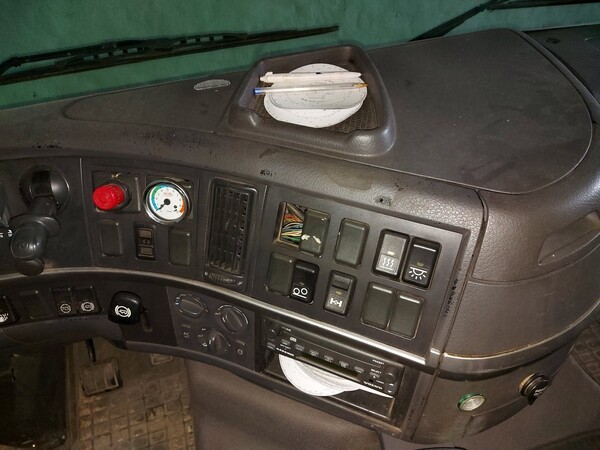 49#5715 Autocarro Volvo in vendita - foto 10