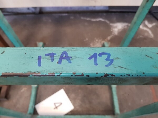 9#5720 Carrelli e contenitori in ferro in vendita - foto 2