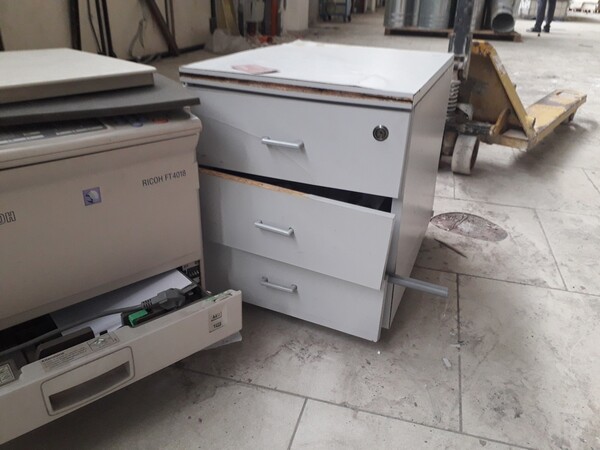 3#5722 Attrezzature informatiche e arredo uffici in vendita - foto 2