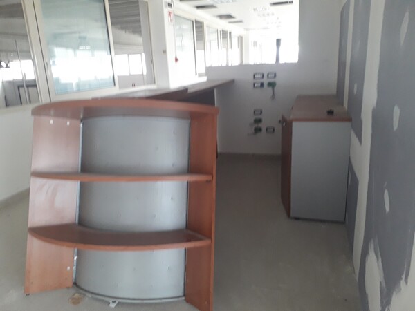 3#5722 Attrezzature informatiche e arredo uffici in vendita - foto 5