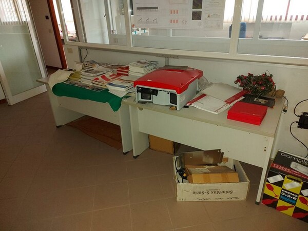 1#5740 Arredamento ufficio in vendita - foto 10