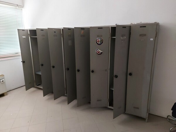 1#5740 Arredamento ufficio in vendita - foto 31