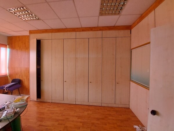 1#5740 Arredamento ufficio in vendita - foto 39
