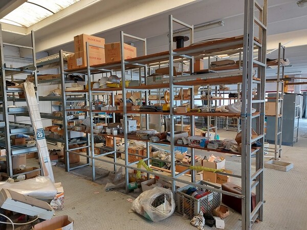 2#5740 Scaffalature e rimanenze magazzino in vendita - foto 3