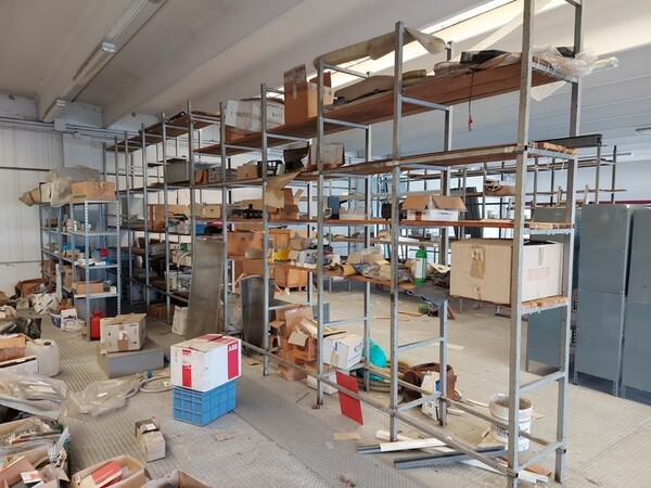 2#5740 Scaffalature e rimanenze magazzino in vendita - foto 4