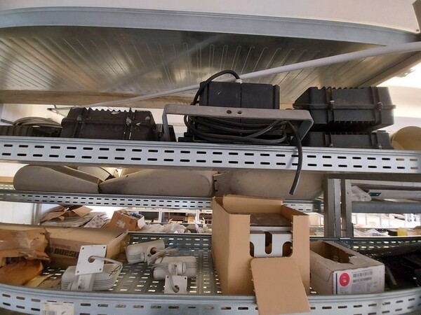 2#5740 Scaffalature e rimanenze magazzino in vendita - foto 8