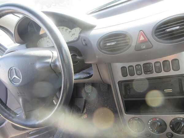 1#5741 Autovettura Mercedes A170 in vendita - foto 23