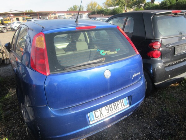2#5741 Autovettura Fiat Grande Punto in vendita - foto 2