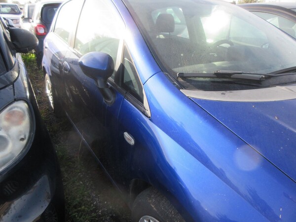2#5741 Autovettura Fiat Grande Punto in vendita - foto 14
