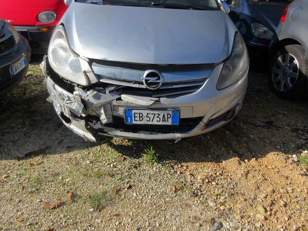 4#5741 Autovettura Opel Corsa in vendita - foto 3
