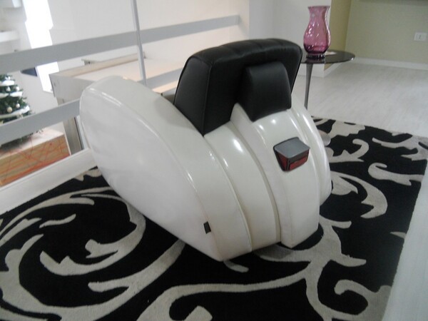 18#5754 Poltrona modello Vespa e tappeto rettangolare in vendita - foto 15