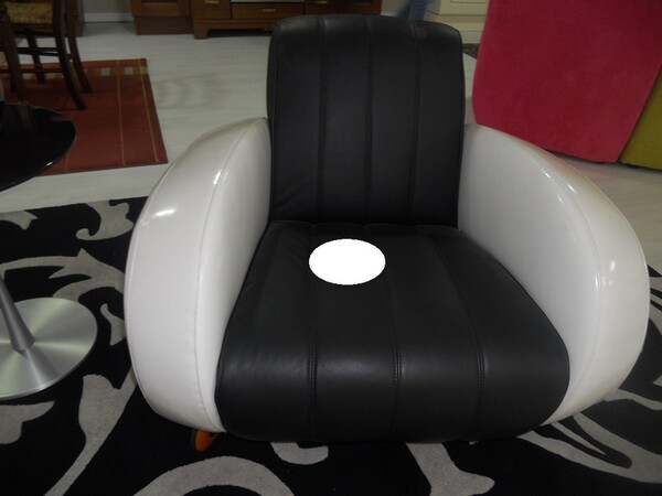 18#5754 Poltrona modello Vespa e tappeto rettangolare in vendita - foto 24