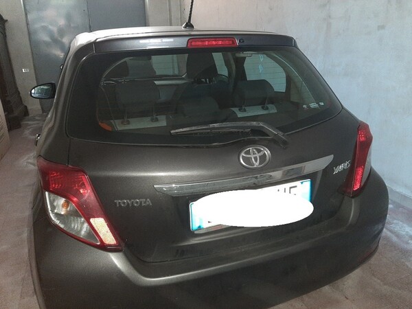 32#5754 Autovettura Toyota Yaris in vendita - foto 5