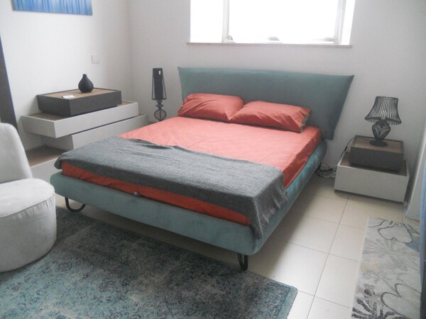 8#5754 Camera da letto e poltrona Meggy in vendita - foto 1