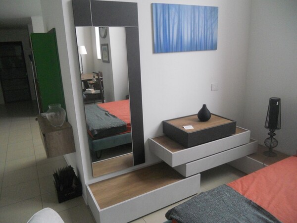 9#5754 Trittico per camera da letto Tomasella e lampade in vendita - foto 1