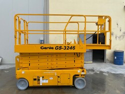 Piattaforma aerea a pantografo Genie - Lotto 9 (Asta 5755)