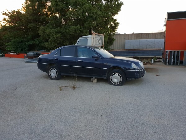 18#5756 Autovettura Lancia Thesis in vendita - foto 2