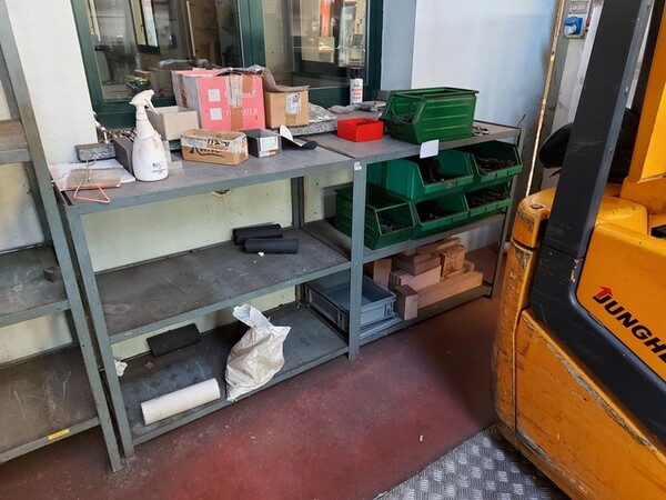 3#5758 Banconi da lavoro e arredi officina in vendita - foto 10