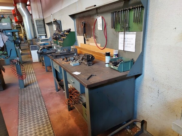 3#5758 Banconi da lavoro e arredi officina in vendita - foto 22