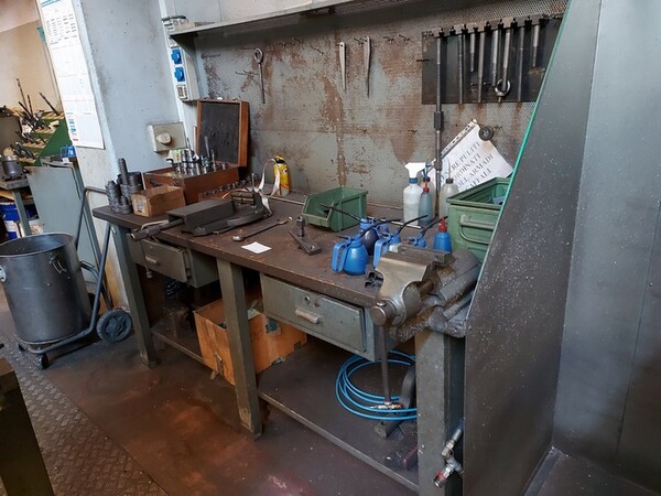 3#5758 Banconi da lavoro e arredi officina in vendita - foto 37