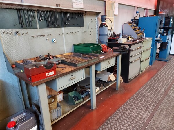 3#5758 Banconi da lavoro e arredi officina in vendita - foto 73