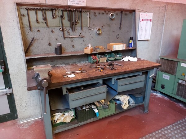 3#5758 Banconi da lavoro e arredi officina in vendita - foto 77