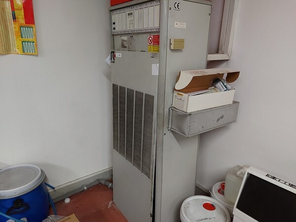 3#5758 Banconi da lavoro e arredi officina in vendita - foto 100