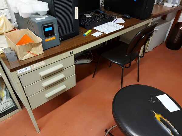 5#5758 Arredi e attrezzature elettroniche da ufficio in vendita - foto 4