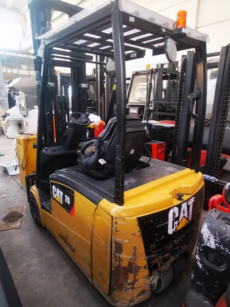 7#5760 Carrello elevatore Caterpillar EP20PNT in vendita - foto 4