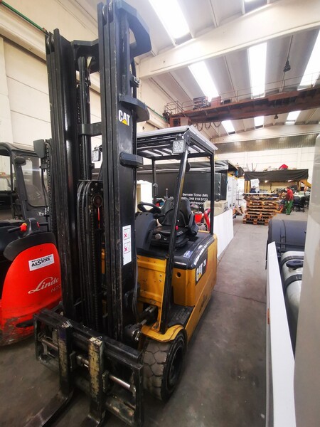 7#5760 Carrello elevatore Caterpillar EP20PNT in vendita - foto 8