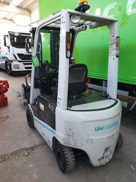 8#5760 Carrello elevatore Unicarriers TX4-20 in vendita - foto 2