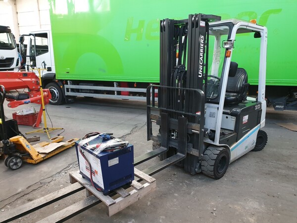 8#5760 Carrello elevatore Unicarriers TX4-20 in vendita - foto 5